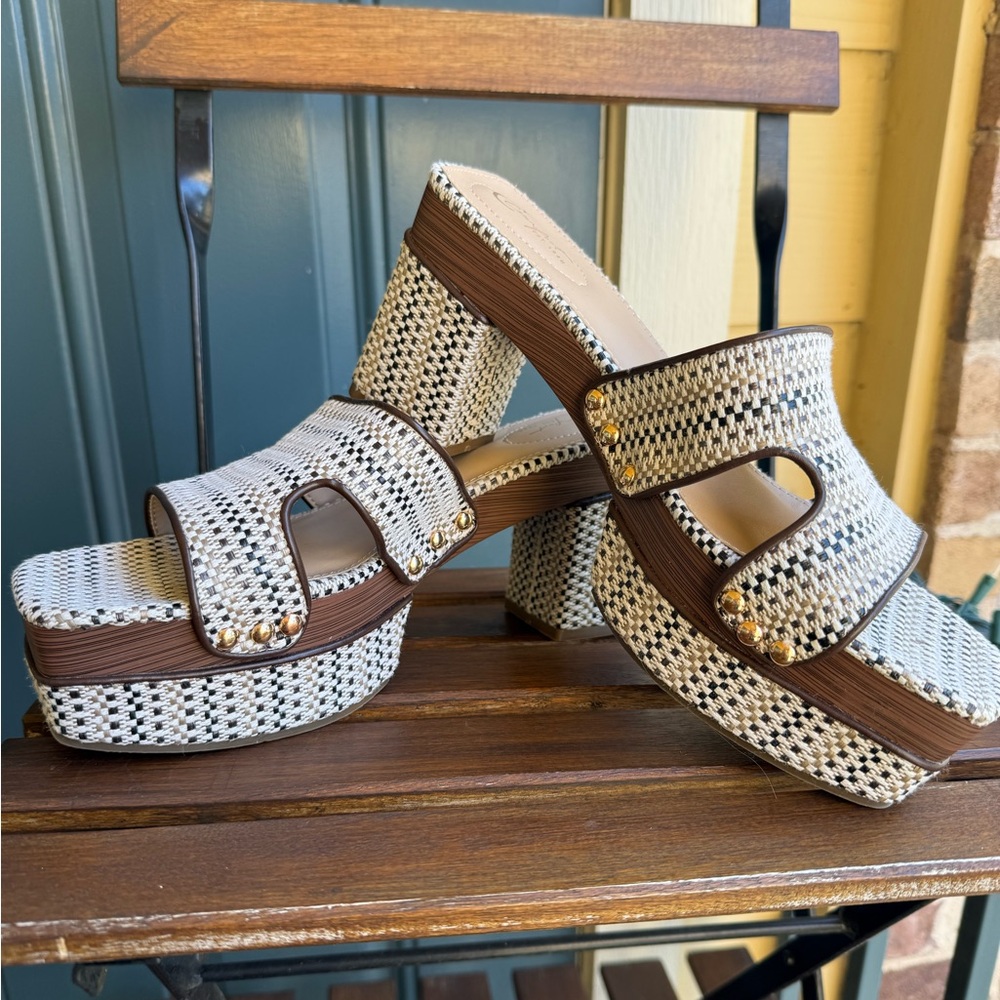 Cato Women's Black and Brown Platform Sandals